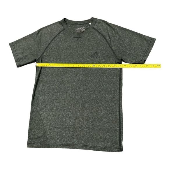 Adidas women athletics shirt size Small - Picture 7 of 8